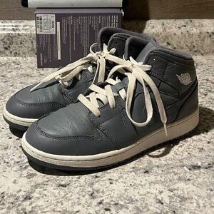 Jordan 1 retro Cool Grey